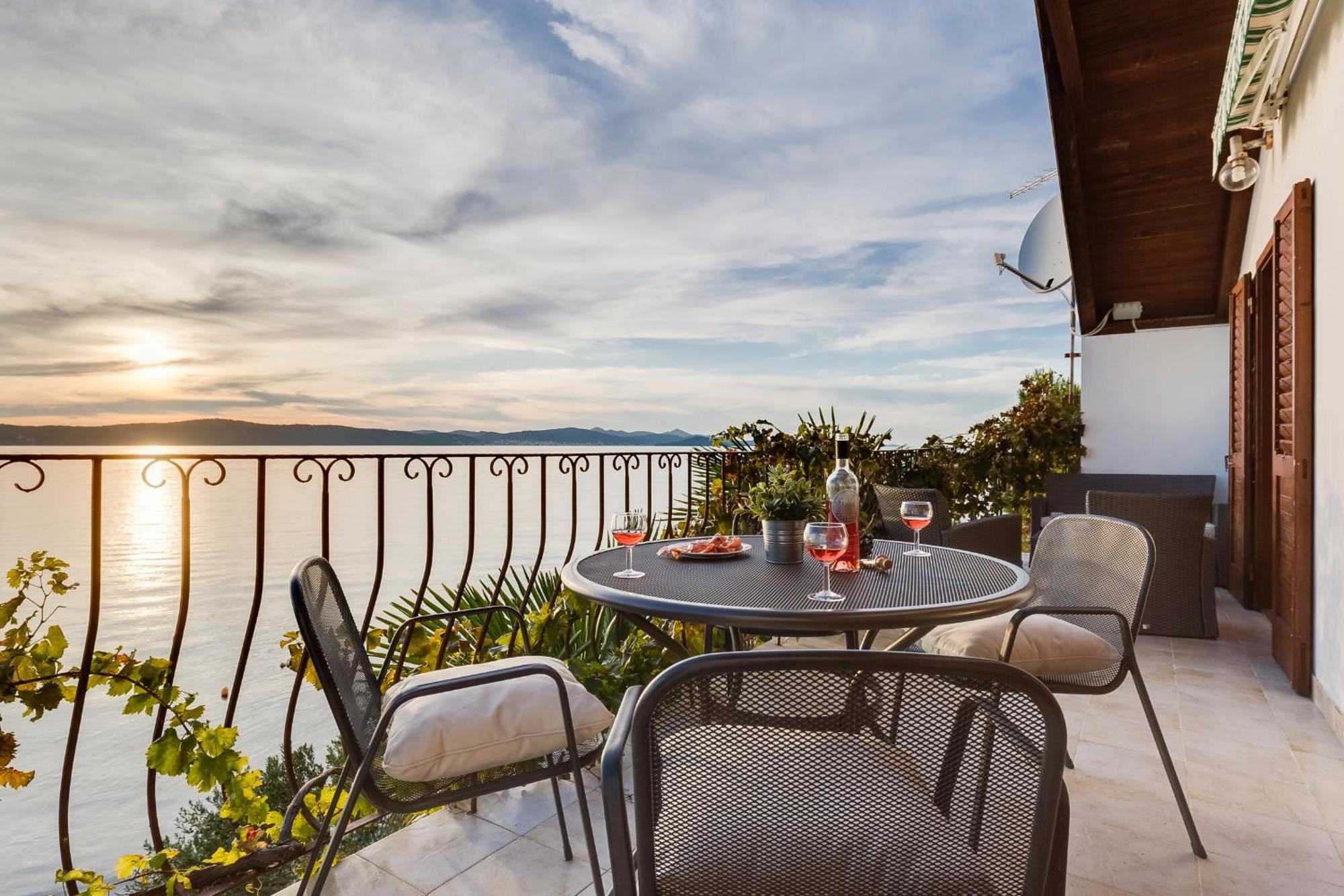Sunset Family House In Bibinje On The Beach Exterior photo